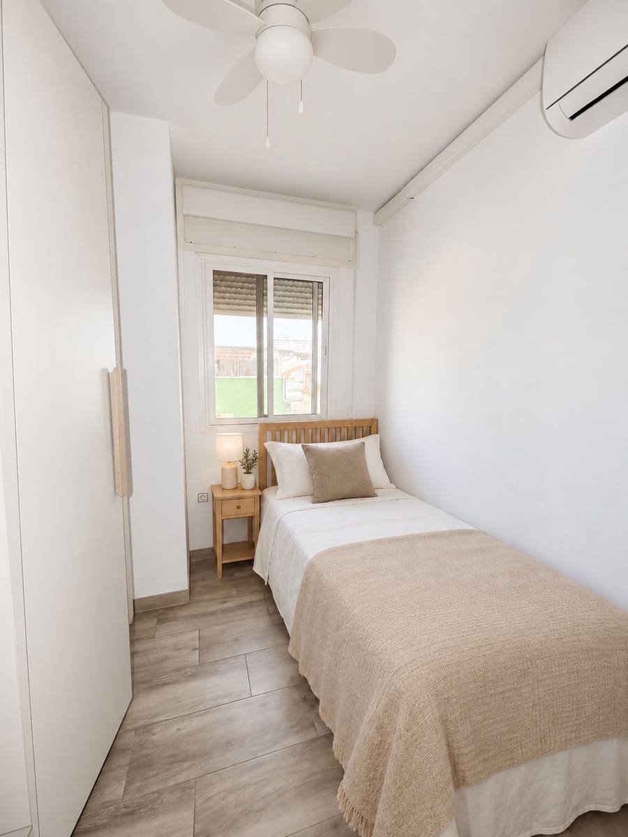 3 soveværelse Byhus til salg i Malaga by - € 415.000 (Ref: 9973811)