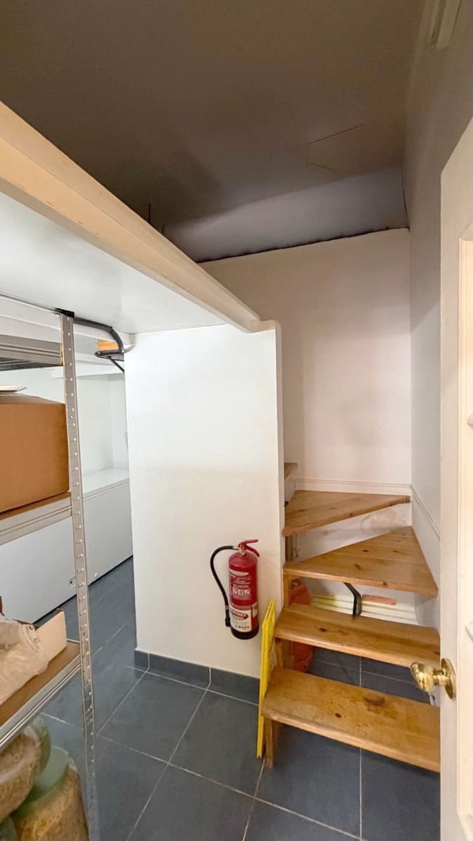 Yritys vuokrattavana paikassa Nerja - 680 € (Ref: 9974443)