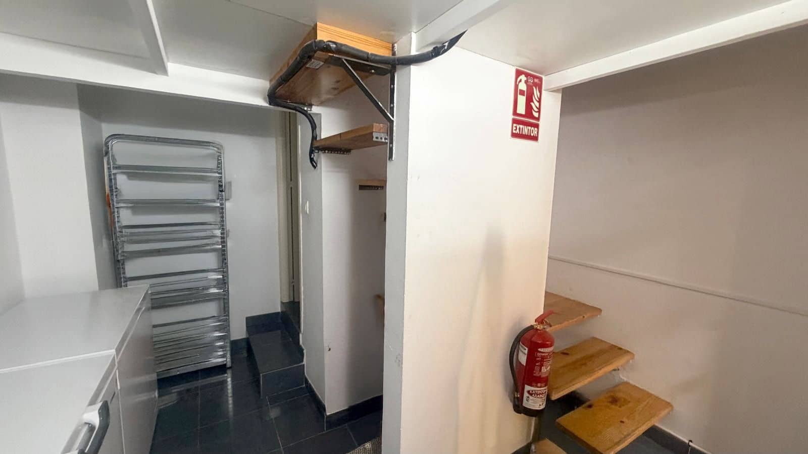 Yritys vuokrattavana paikassa Nerja - 680 € (Ref: 9974443)