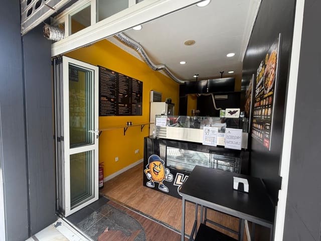 Yritys vuokrattavana paikassa Centro, Nerja - 680 € (Ref: 9974443)