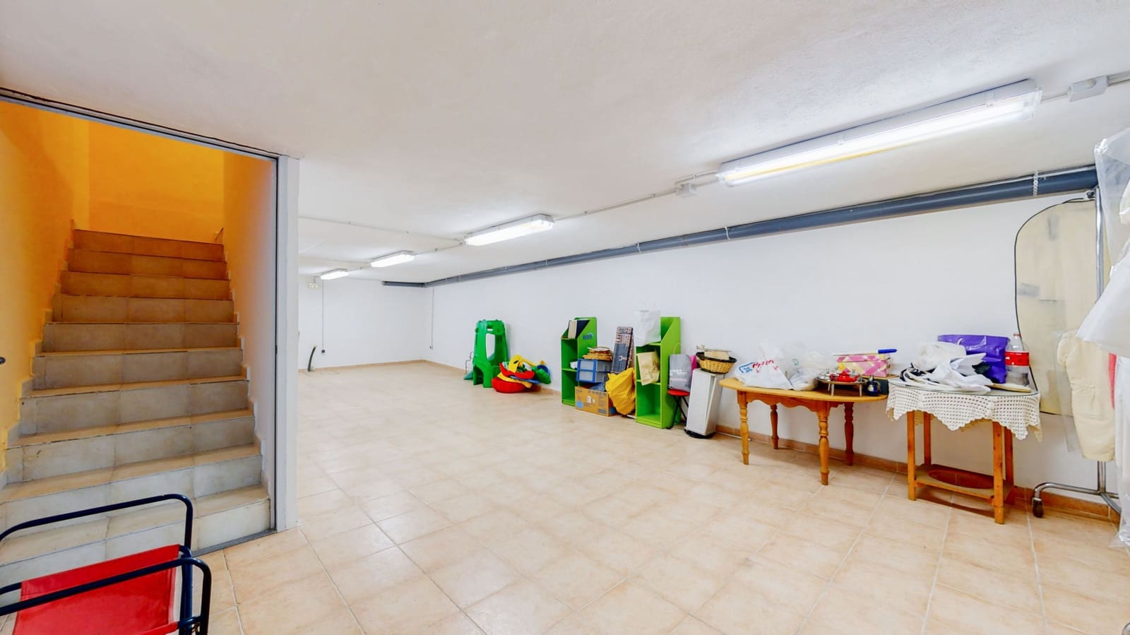 Erhverv til leje i Cartama - € 700 (Ref: 9974444)