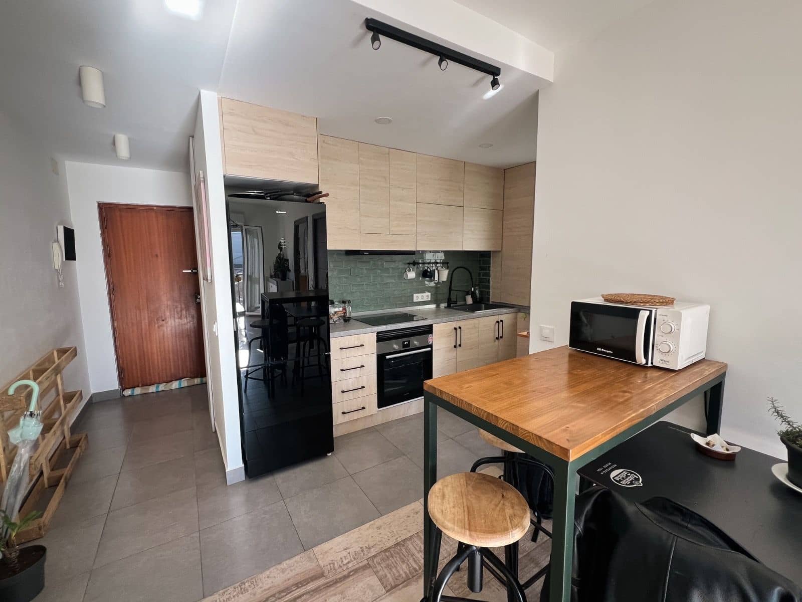 2 bedroom Apartment for sale in Tarifa - € 300,000 (Ref: 9977728)