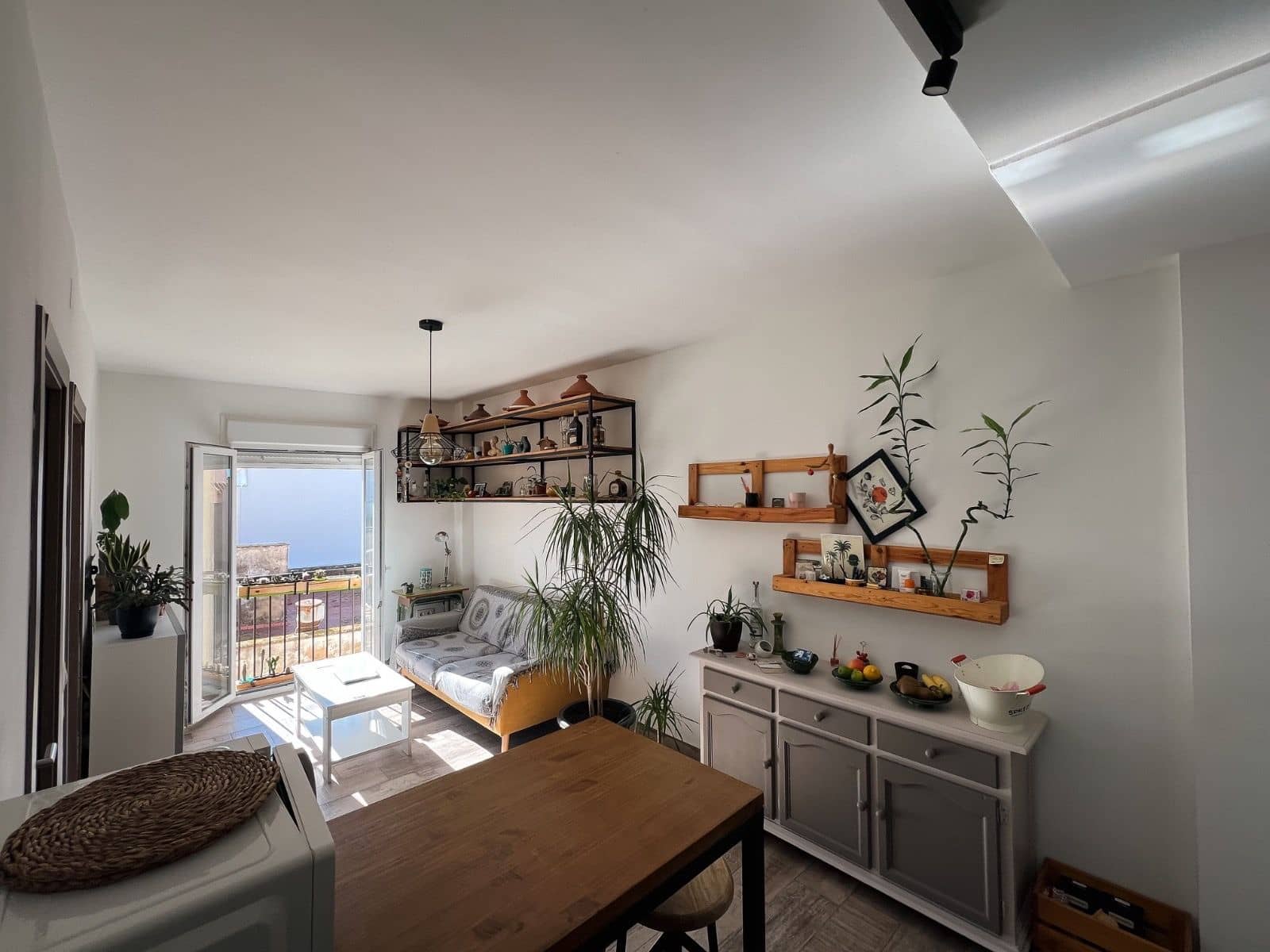 2 bedroom Apartment for sale in Tarifa - € 300,000 (Ref: 9977728)