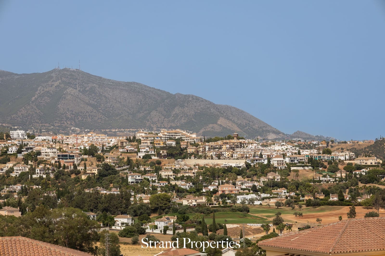 Apartamento de 2 habitaciones en Mijas Costa en venta con piscina - 319.000 € (Ref: 9981679)