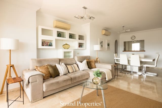 Apartamento de 2 habitaciones en Mijas Costa, Mijas en venta con piscina - 319.000 € (Ref: 9981679)