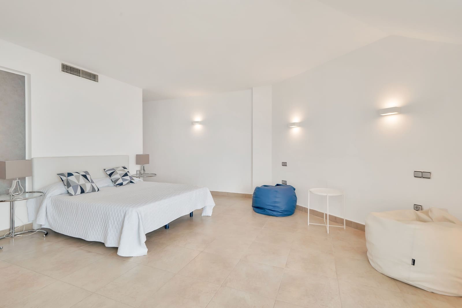 3 soverom Leilighet til salgs i Benalmadena med svømmebasseng garasje - € 698 250 (Ref: 9983909)