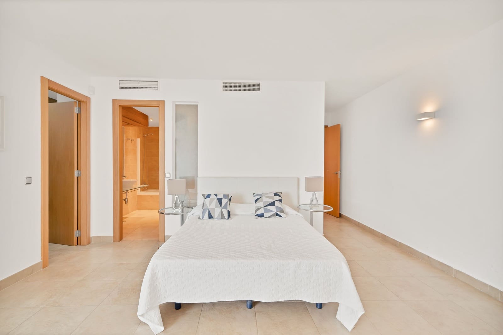 3 soverom Leilighet til salgs i Benalmadena med svømmebasseng garasje - € 698 250 (Ref: 9983909)