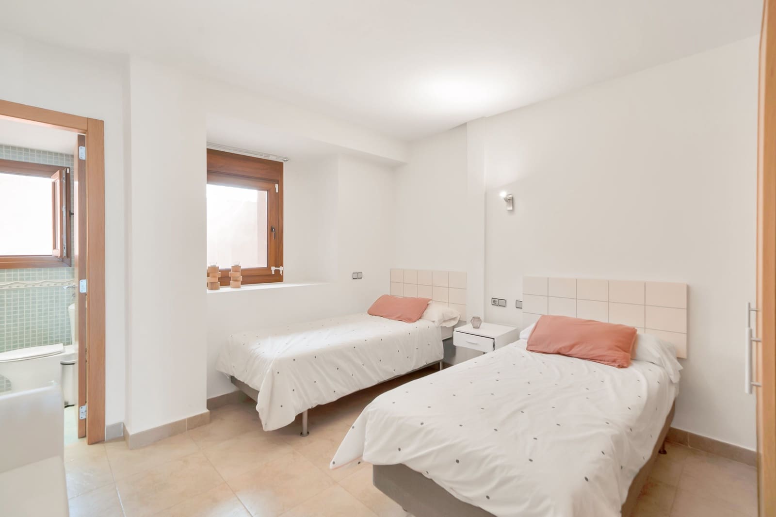 3 soveværelse Lejlighed til salg i Benalmadena med swimmingpool garage - € 651.000 (Ref: 9983910)