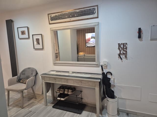 3 soveværelse Lejlighed til salg i Los Pacos, Fuengirola med swimmingpool - € 498.000 (Ref: 9984001)