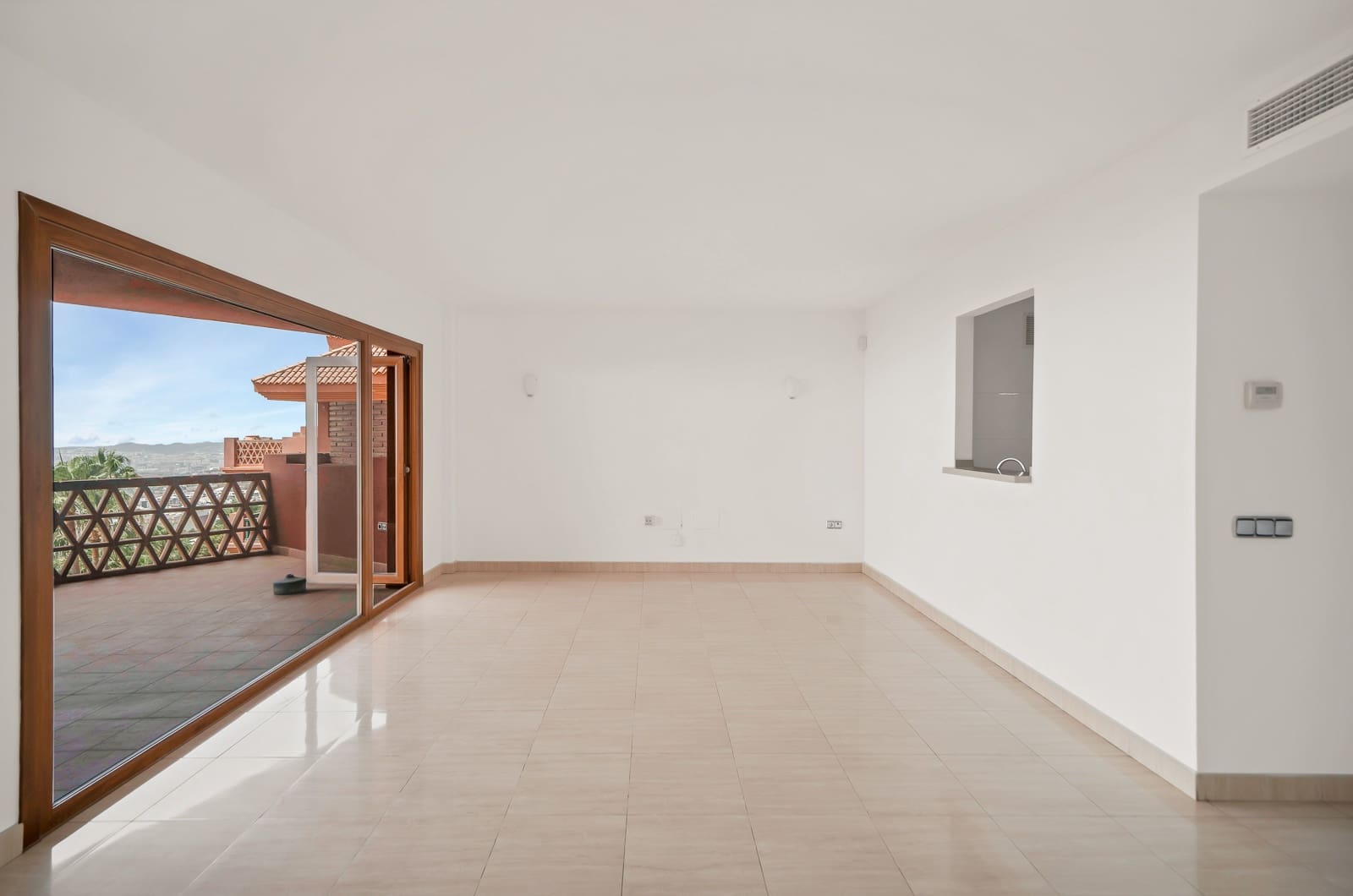 3 soveværelse Lejlighed til salg i Benalmadena med swimmingpool garage - € 698.250 (Ref: 9984002)