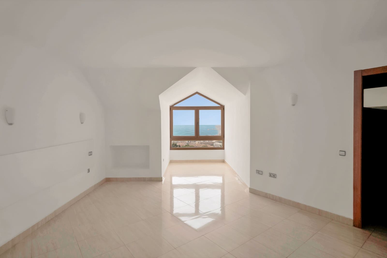 3 soveværelse Lejlighed til salg i Benalmadena med swimmingpool garage - € 698.250 (Ref: 9984002)