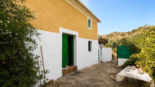 5 soverom Finca/Herregård til salgs i Alora - € 170 000 (Ref: 9986186)