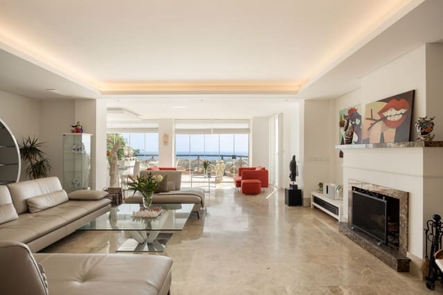 4 sypialnia Willa na sprzedaż w Santa Clara, Marbella z basenem - 1 500 000 € (Ref: 9986236)