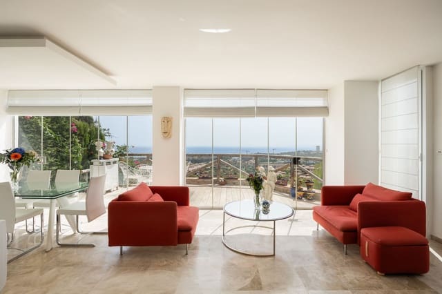 4 sypialnia Willa na sprzedaż w Santa Clara, Marbella z basenem - 1 500 000 € (Ref: 9986236)