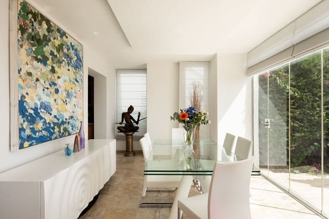 4 sypialnia Willa na sprzedaż w Santa Clara, Marbella z basenem - 1 500 000 € (Ref: 9986236)