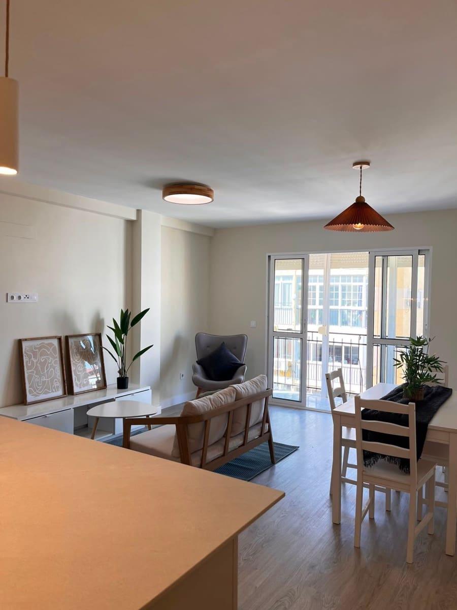 Apartamento de 3 habitaciones en Málaga ciudad en venta - 340.000 € (Ref: 9989858)