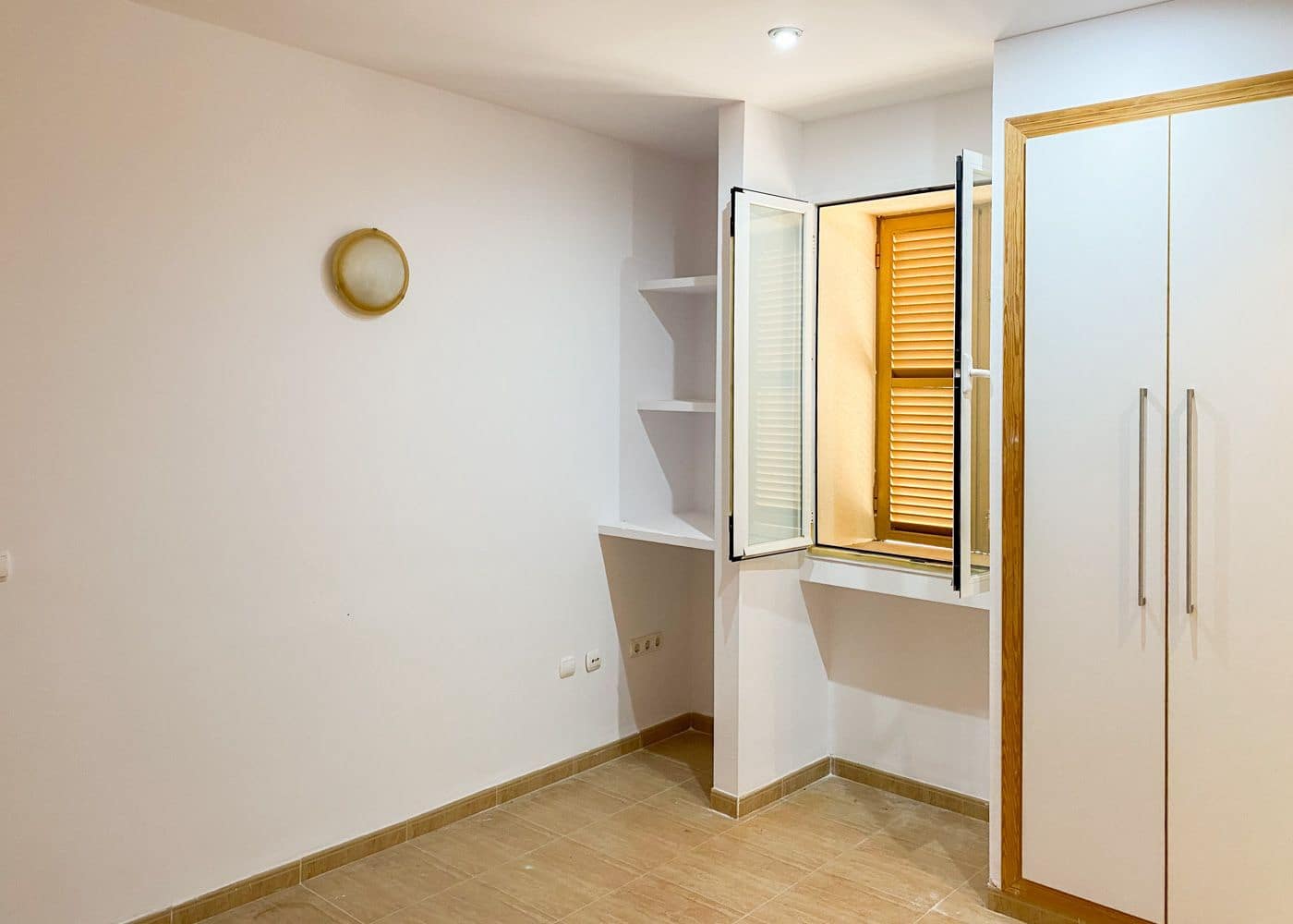 Byhus til leje i Algaida med garage - € 1.800 (Ref: 9991971)