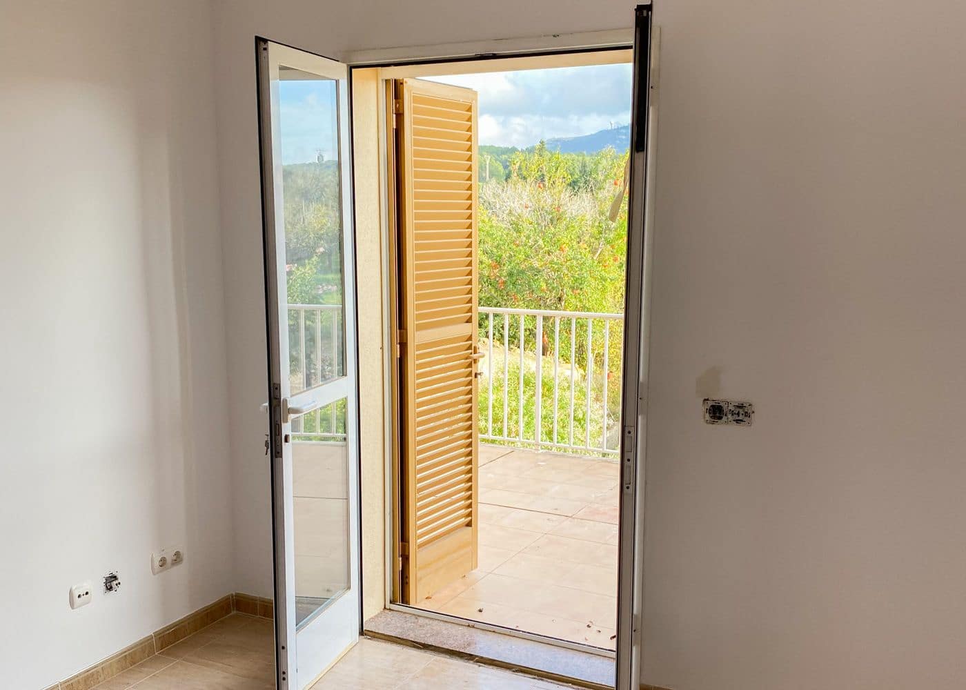 Byhus til leje i Algaida med garage - € 1.800 (Ref: 9991971)