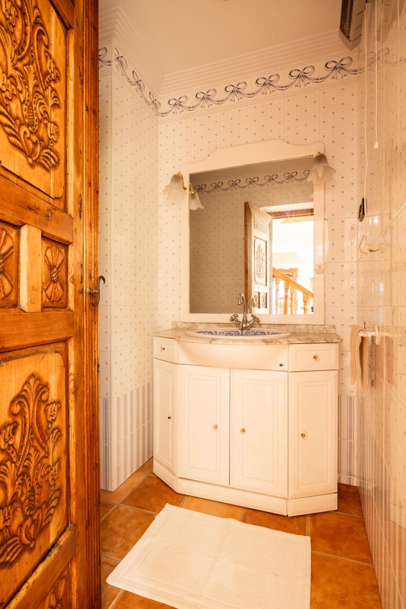 5 sypialnia Dom na sprzedaż w Almogia z basenem - 989 000 € (Ref: 9996038)