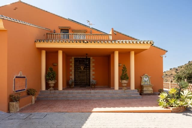 5 Zimmer Haus zu verkaufen in Almogía mit Pool - 989.000 € (Ref: 9996038)