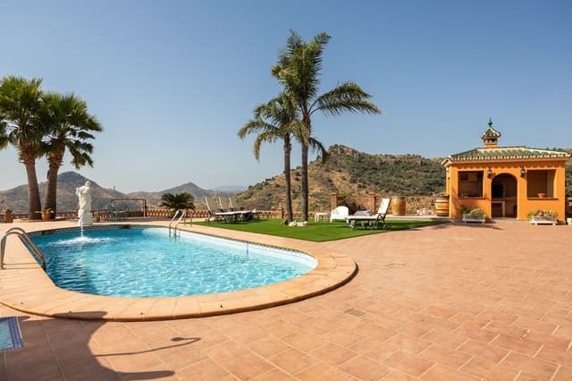 5 Zimmer Haus zu verkaufen in Almogía mit Pool - 989.000 € (Ref: 9996038)