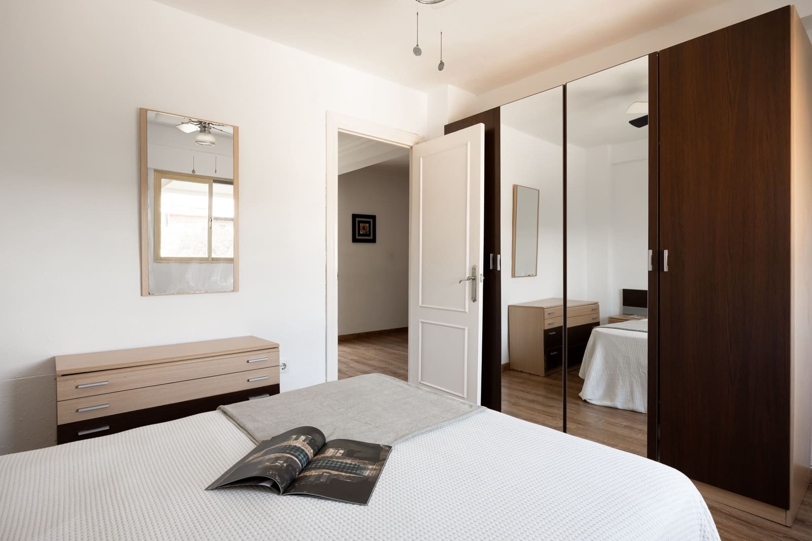 3 slaapkamer Flat te koop in Malaga stad - € 220.000 (Ref: 9996205)