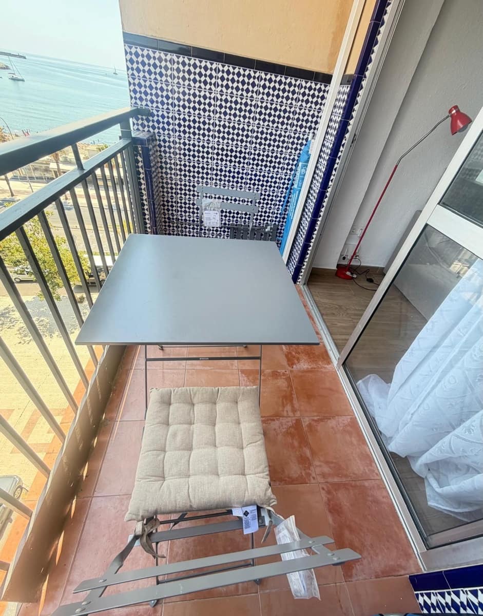 Appartement à louer à Malaga ville - 1 400 € (Ref: 9996415)