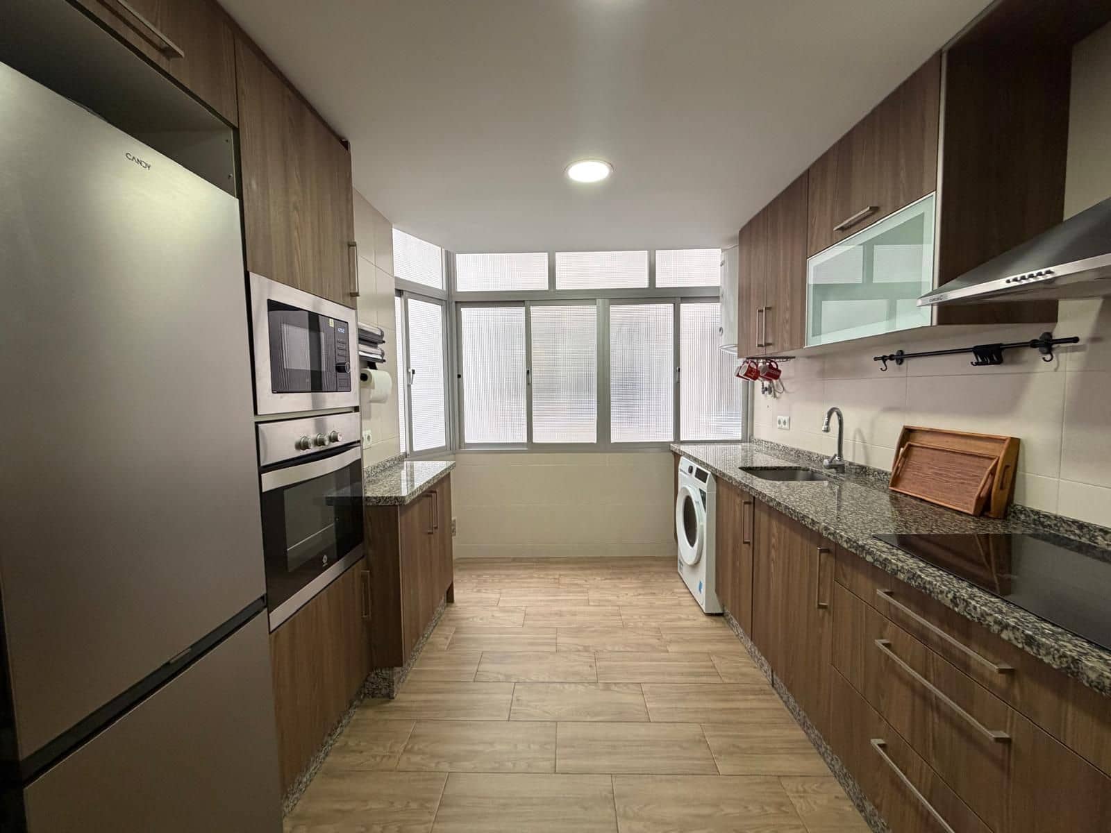 Appartement à louer à Malaga ville - 1 400 € (Ref: 9996415)