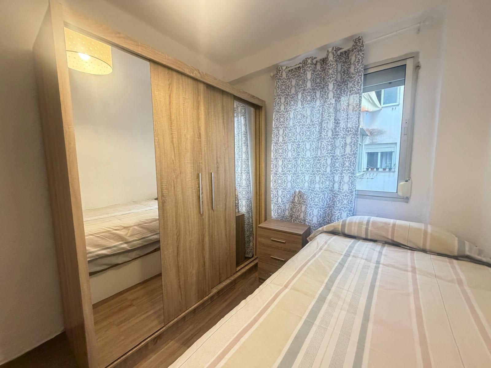 Appartement à louer à Malaga ville - 1 400 € (Ref: 9996415)