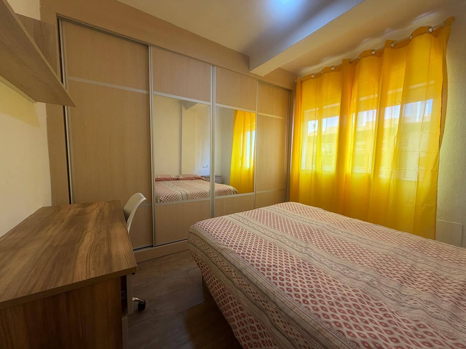 Appartement à louer à Malaga ville - 1 400 € (Ref: 9996415)