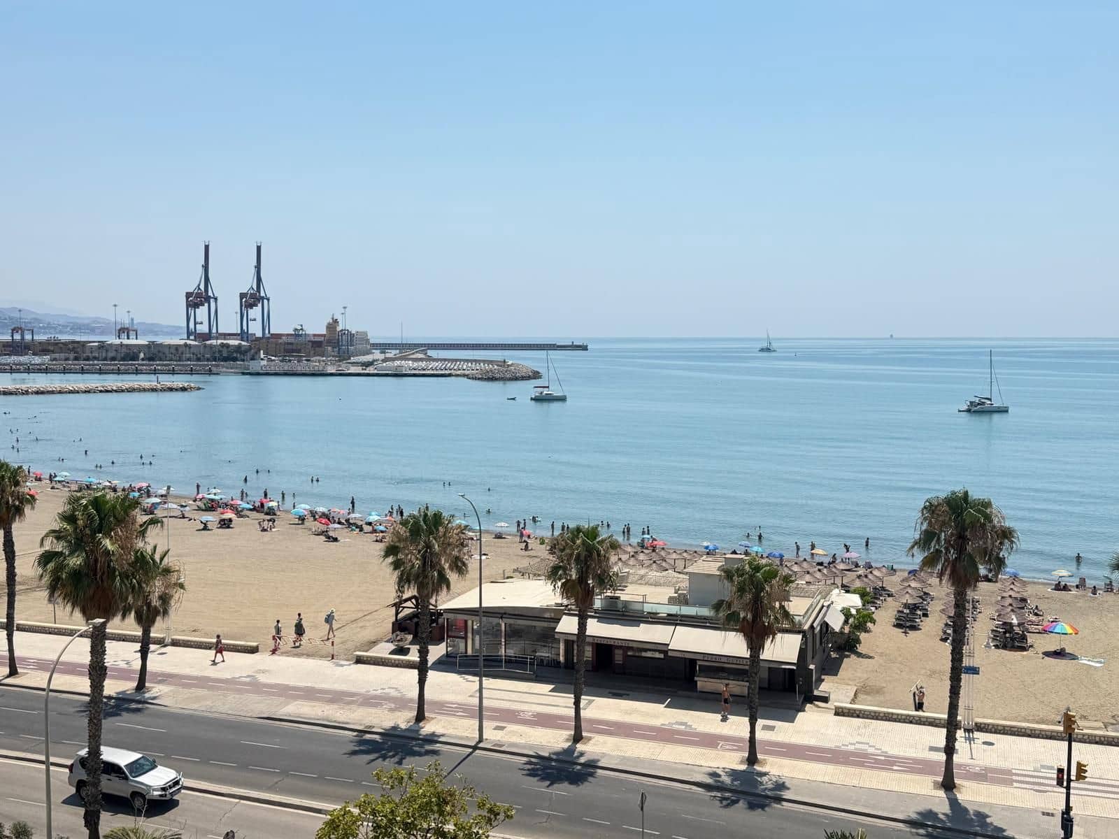 Appartement à louer à Malaga ville - 1 400 € (Ref: 9996415)