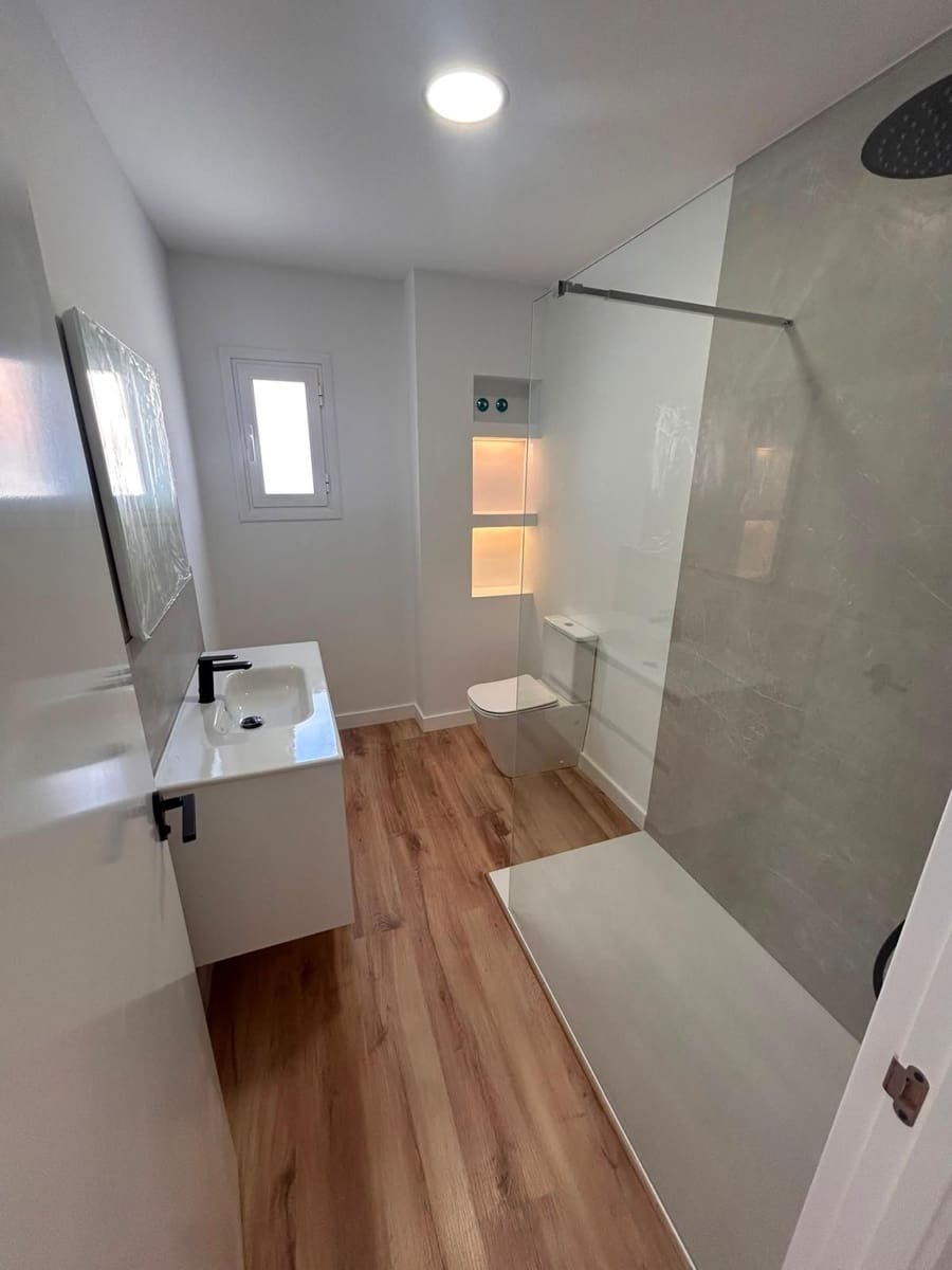Piso de 3 habitaciones en Jaén ciudad en venta - 169.000 € (Ref: 9997299)