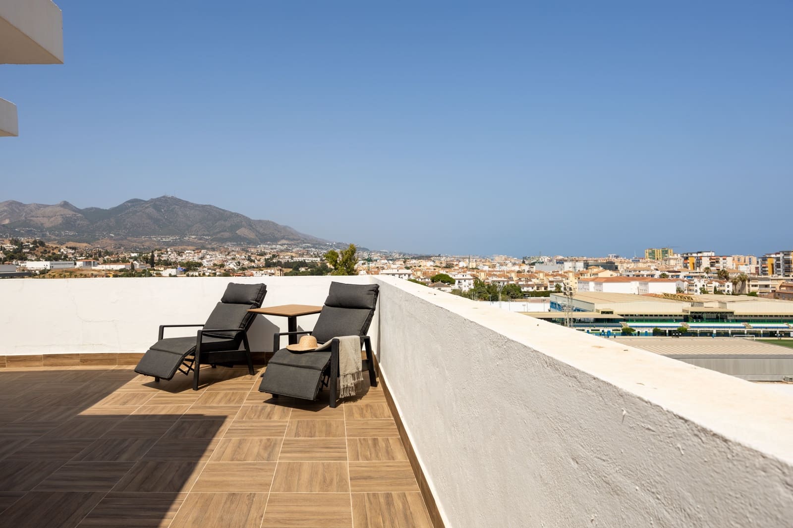 3 sypialnia Penthouse na sprzedaż w Mijas Costa z basenem garażem - 540 000 € (Ref: 9998058)