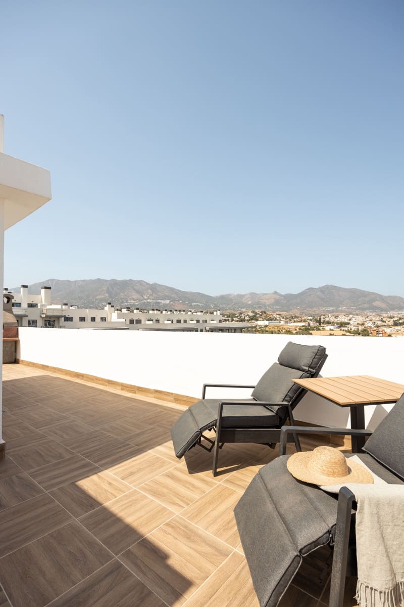 3 sypialnia Penthouse na sprzedaż w Mijas Costa z basenem garażem - 540 000 € (Ref: 9998058)