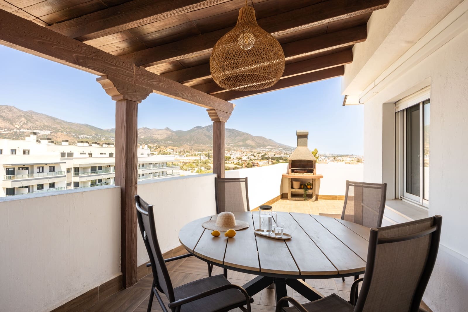 3 sypialnia Penthouse na sprzedaż w Mijas Costa z basenem garażem - 540 000 € (Ref: 9998058)
