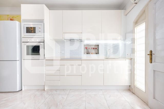 3 makuuhuone Paritalo myytävänä paikassa Playa del Inglés, San Bartolomé de Tirajana - 620 000 € (Ref: 10027398)
