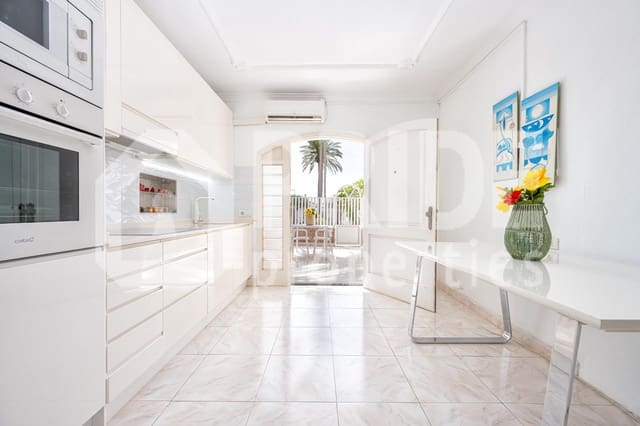 3 makuuhuone Paritalo myytävänä paikassa Playa del Inglés, San Bartolomé de Tirajana - 620 000 € (Ref: 10027398)