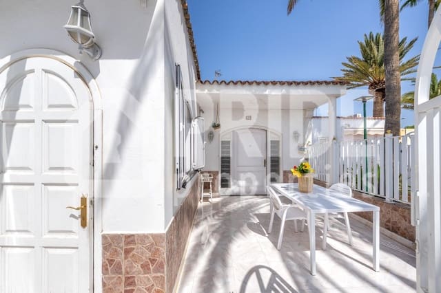 3 makuuhuone Paritalo myytävänä paikassa Playa del Inglés, San Bartolomé de Tirajana - 620 000 € (Ref: 10027398)
