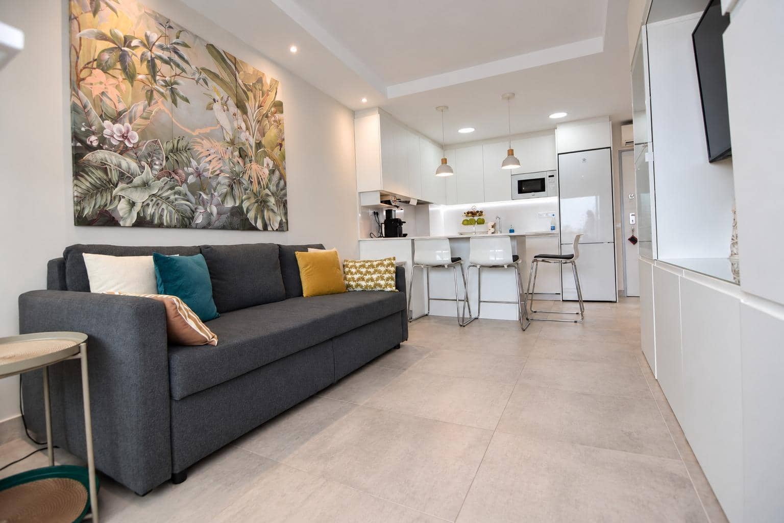 1 bedroom Apartment for rent in Playa del Ingles with pool - € 1,400 (Ref: 10157721)