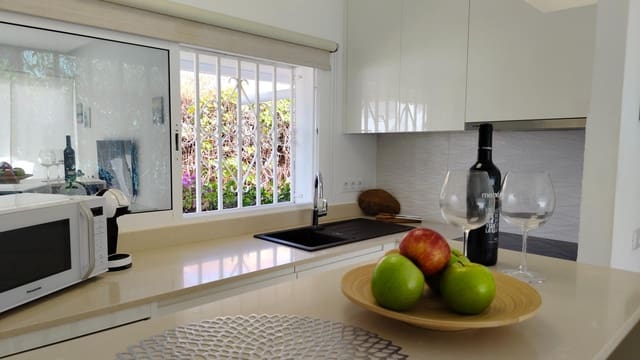 1 slaapkamer Bungalow te koop in Playa del Inglés, San Bartolomé de Tirajana met zwembad - € 398.000 (Ref: 8037761)