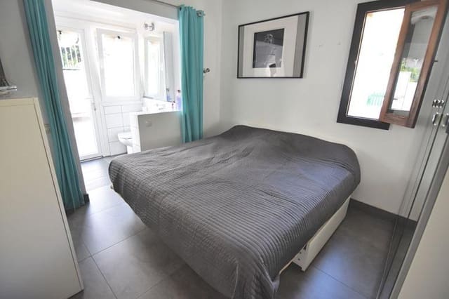 5 sypialnia Bungalow na sprzedaż w Playa del Inglés, San Bartolomé de Tirajana z basenem - 725 000 € (Ref: 8243350)