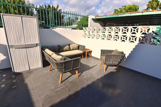 5 sypialnia Bungalow na sprzedaż w Playa del Inglés, San Bartolomé de Tirajana z basenem - 725 000 € (Ref: 8243350)