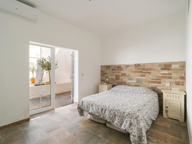 3 makuuhuone Rivitalo myytävänä paikassa Santa Lucía de Tirajana - 339 000 € (Ref: 8691309)