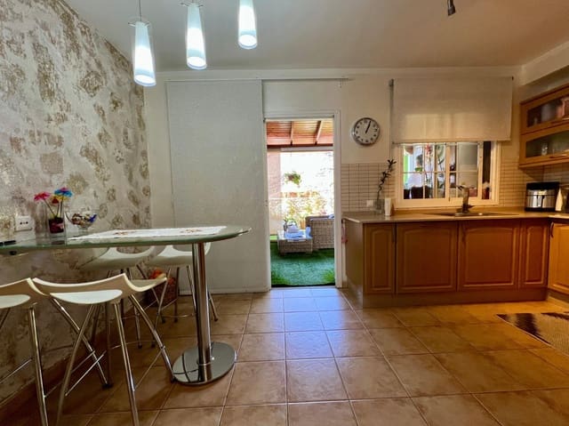 4 makuuhuone Huoneisto myytävänä paikassa Mogán mukana 
autotalli - 420 000 € (Ref: 8773931)