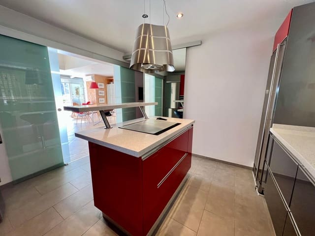 4 bedroom Villa for sale in Mogán - € 975,000 (Ref: 8776404)