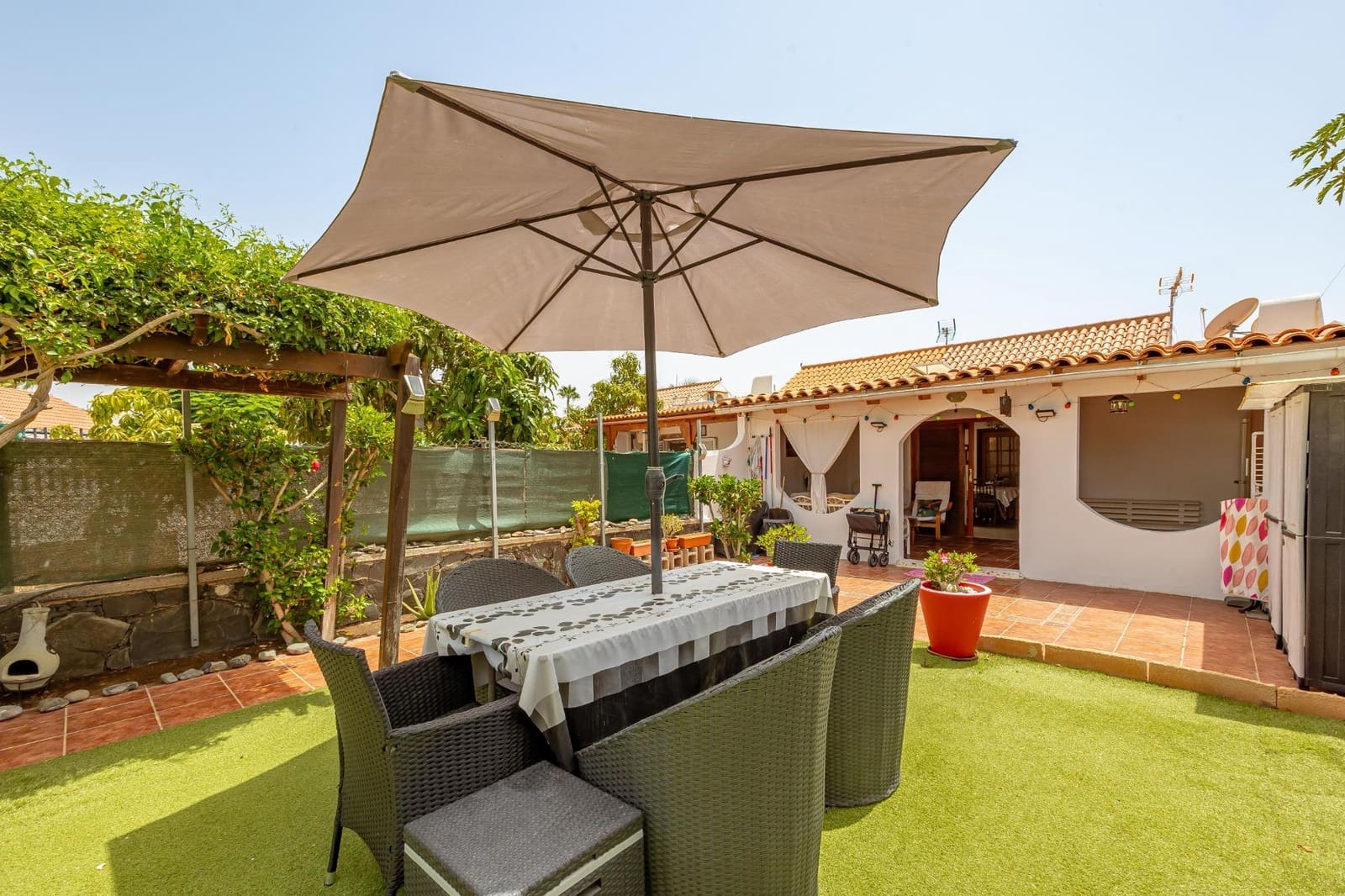 2 soveværelse Rækkehus til salg i Maspalomas med swimmingpool - € 430.000 (Ref: 9181092)