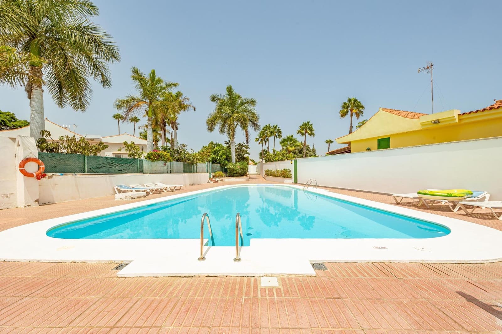 2 soveværelse Rækkehus til salg i Maspalomas med swimmingpool - € 430.000 (Ref: 9181092)