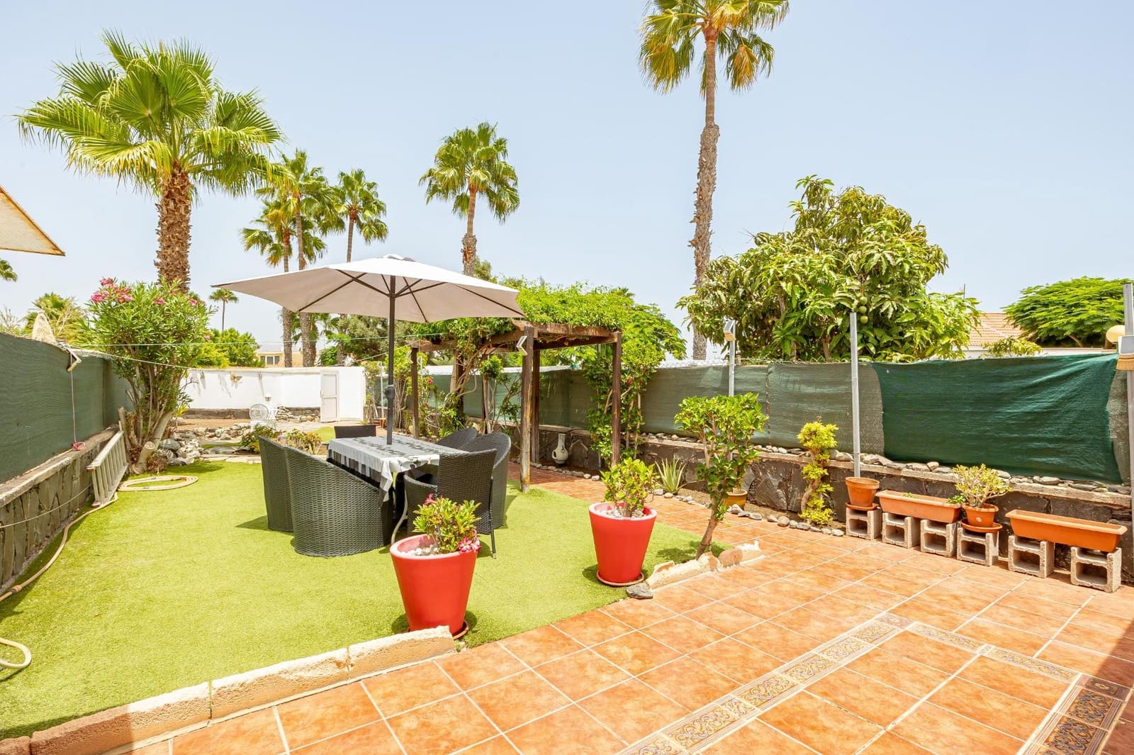 2 soveværelse Rækkehus til salg i Maspalomas med swimmingpool - € 430.000 (Ref: 9181092)