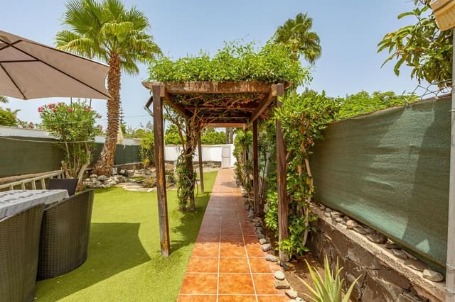 2 quarto Moradia em Banda para venda em Maspalomas, San Bartolomé de Tirajana com piscina - 430 000 € (Ref: 9181092)
