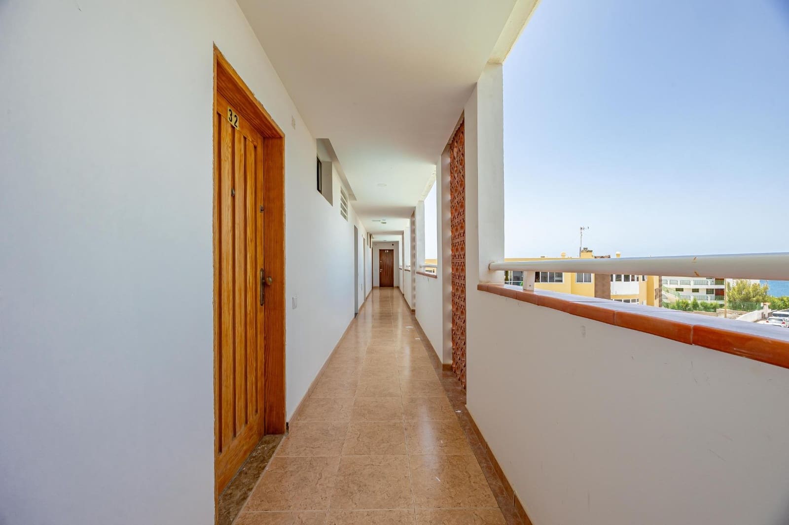 Studio til salg i San Bartolome de Tirajana med swimmingpool - € 189.900 (Ref: 9226672)